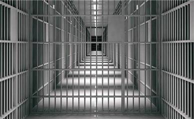 حبس ۵۱ ساله برای پلیس‌های رشوه‌گیر ساختمانی